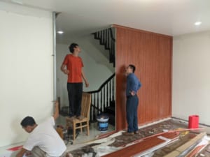 CẢI TẠO NHÀ CŨ BẰNG GỖ NHỰA – GIẢI PHÁP HIỆN ĐẠI TỪ ĐỘI THI CÔNG AHM 3